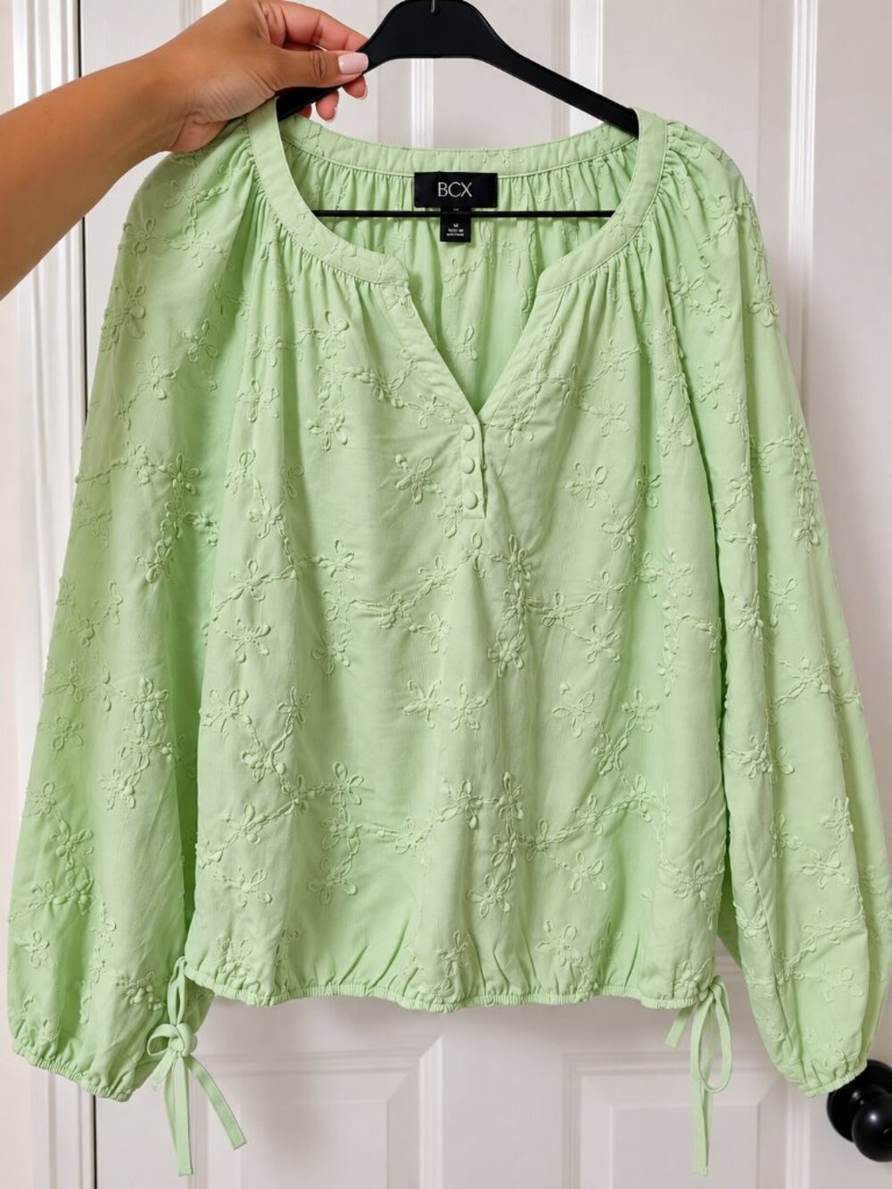BCX Mint Green Floral Embroidered Long Sleeve Blouse Size M - Picture 7 of 9